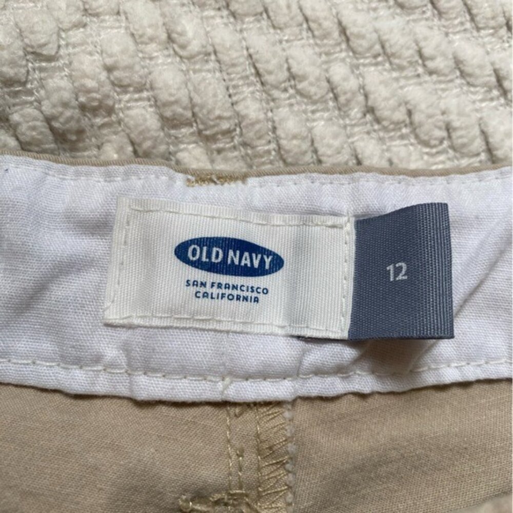 Old Navy Casual Summer Mid-Rise Women's Khaki Shorts Size 12 Beige - Picture 3 of 7